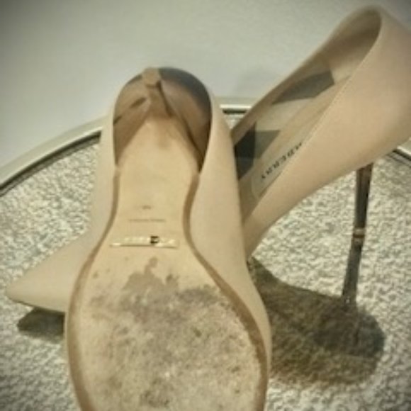 Burberry - Picture 2 of 5